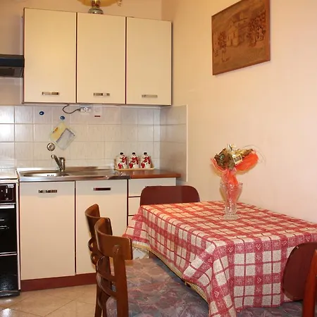 Jelica Apartmán Pag Town